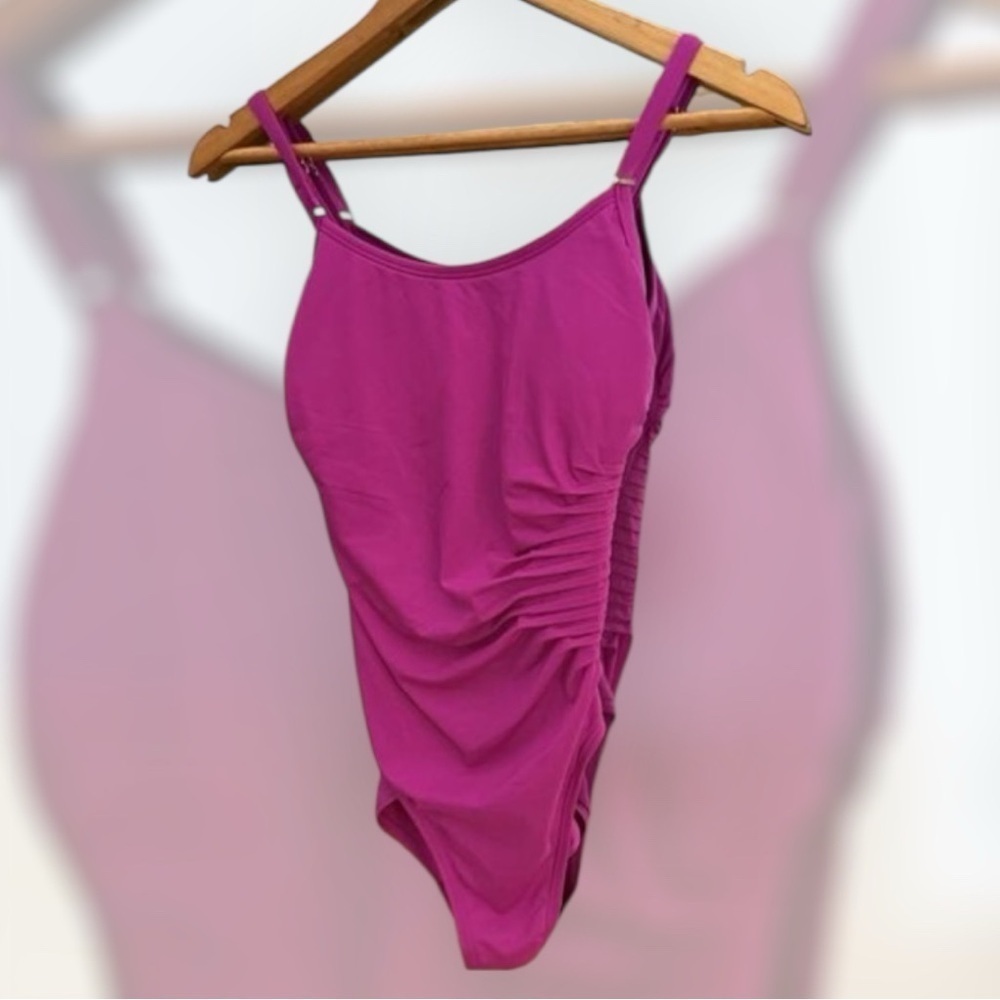Calvin Klein Women's Pink One Piece Swimsuit Size 4